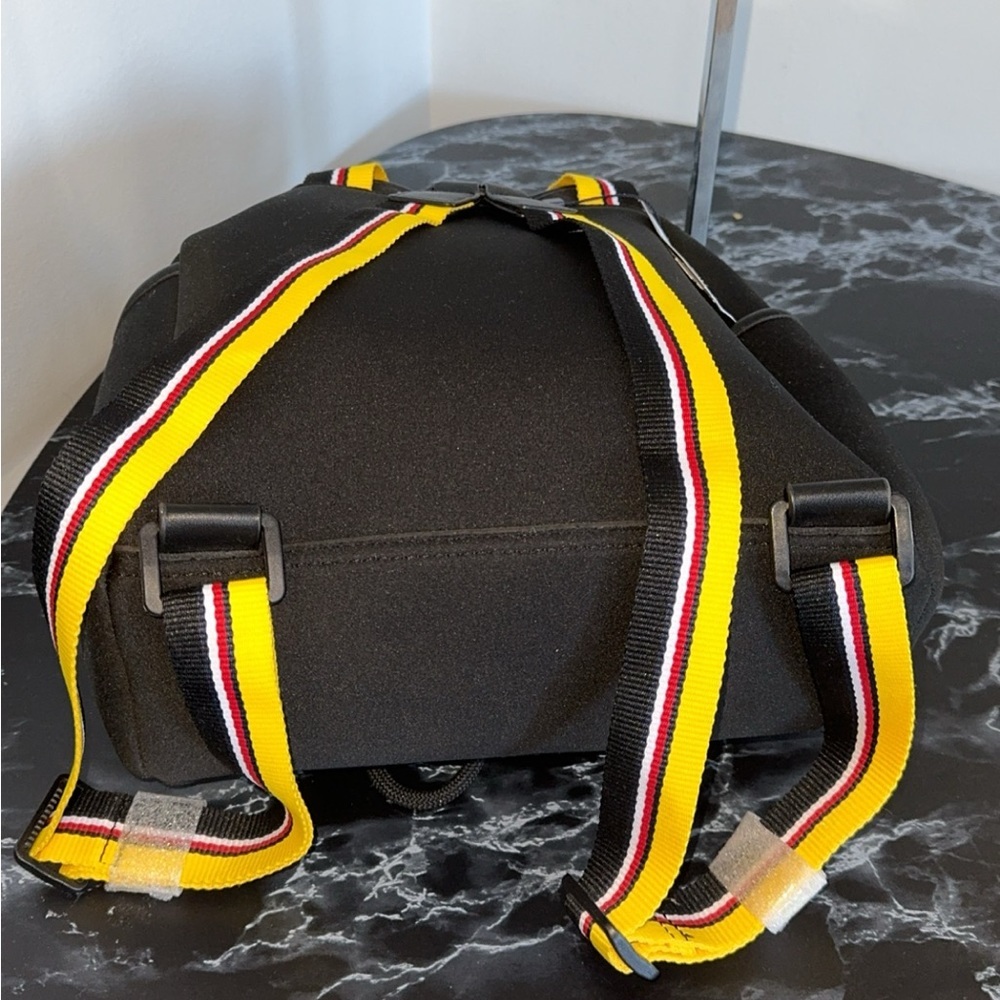 Tommy Hilfiger Drawstring Backpack Black Yellow Multicolored Strap AUTHENTIC NEW - Picture 9 of 11